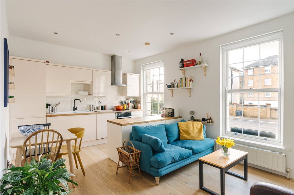 Property photo 3 of 14 Picture No. 13