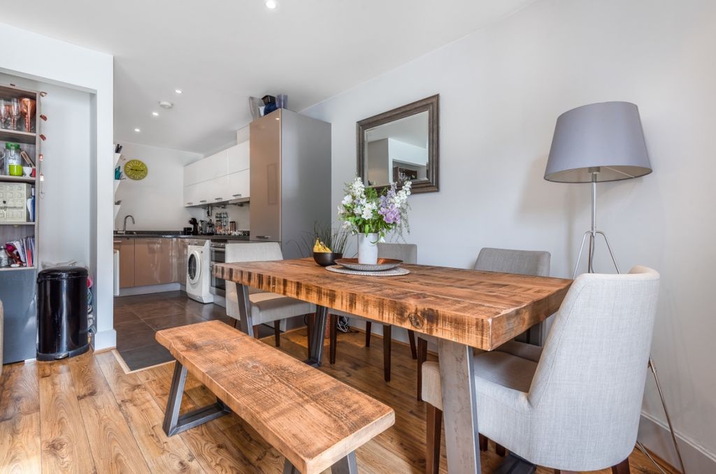 Property photo 2 of 20 607936 (3)