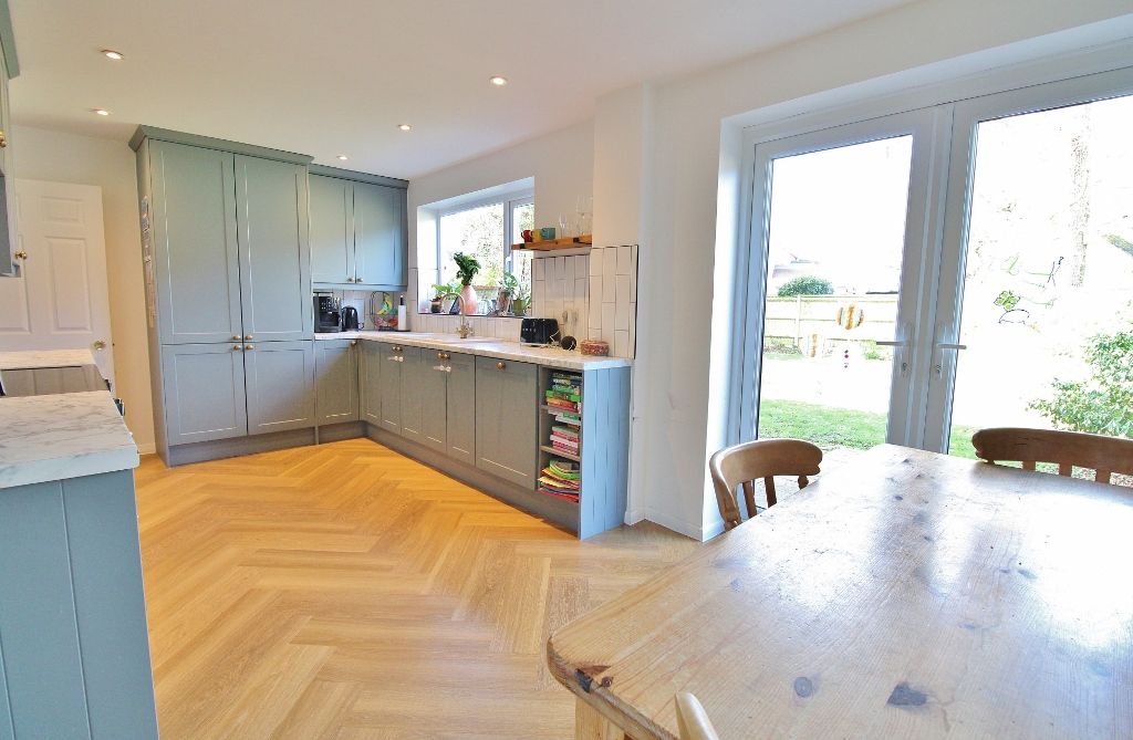 Property photo 2 of 37