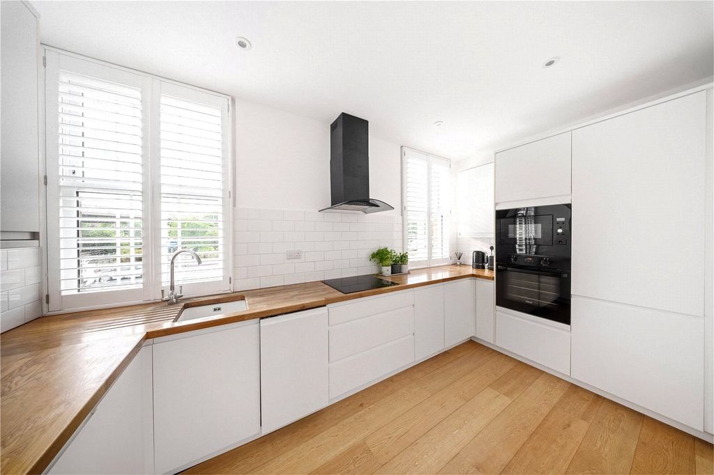 Property photo 2 of 11 Picture No. 02