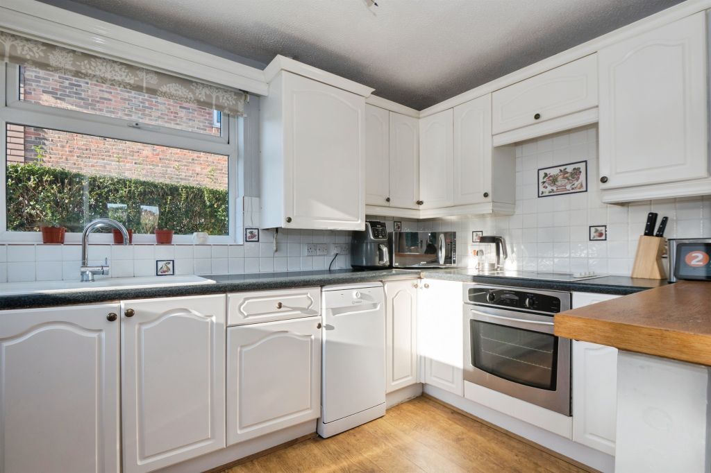 Property photo 3 of 17