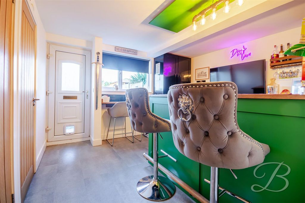 Property photo 2 of 34 Ccltd-2.Jpg