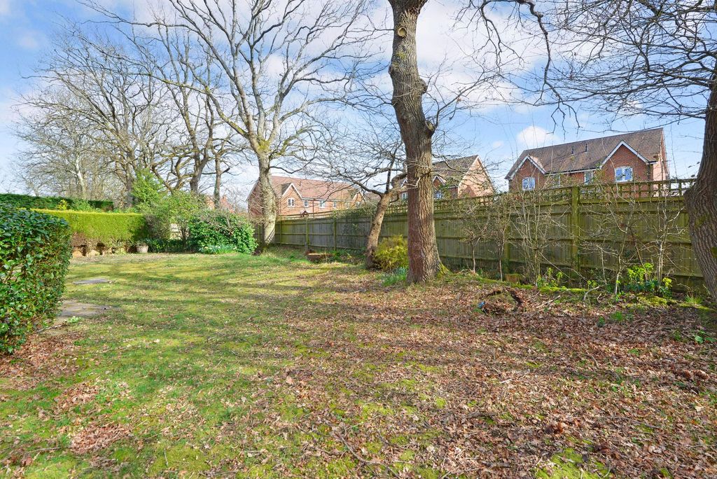 Property photo 3 of 16