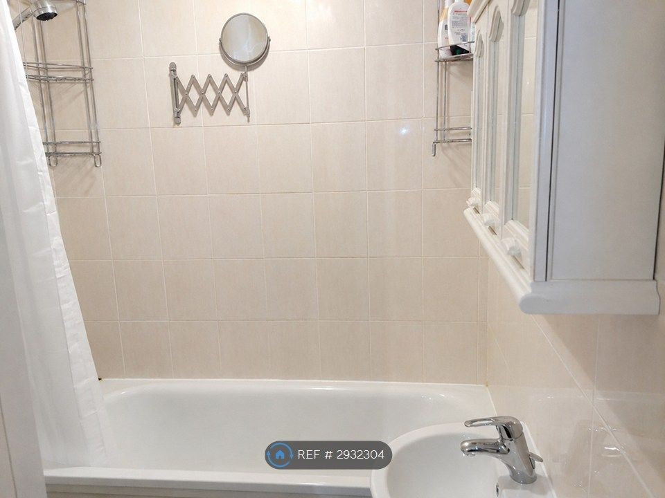 Property photo 3 of 3