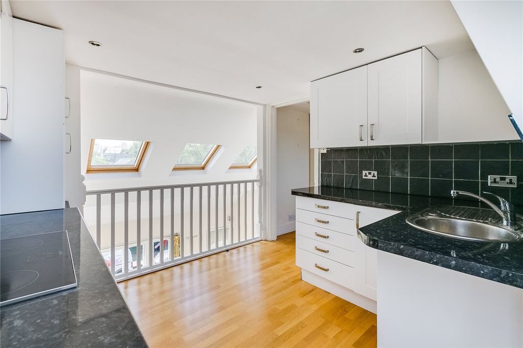 Property photo 2 of 6