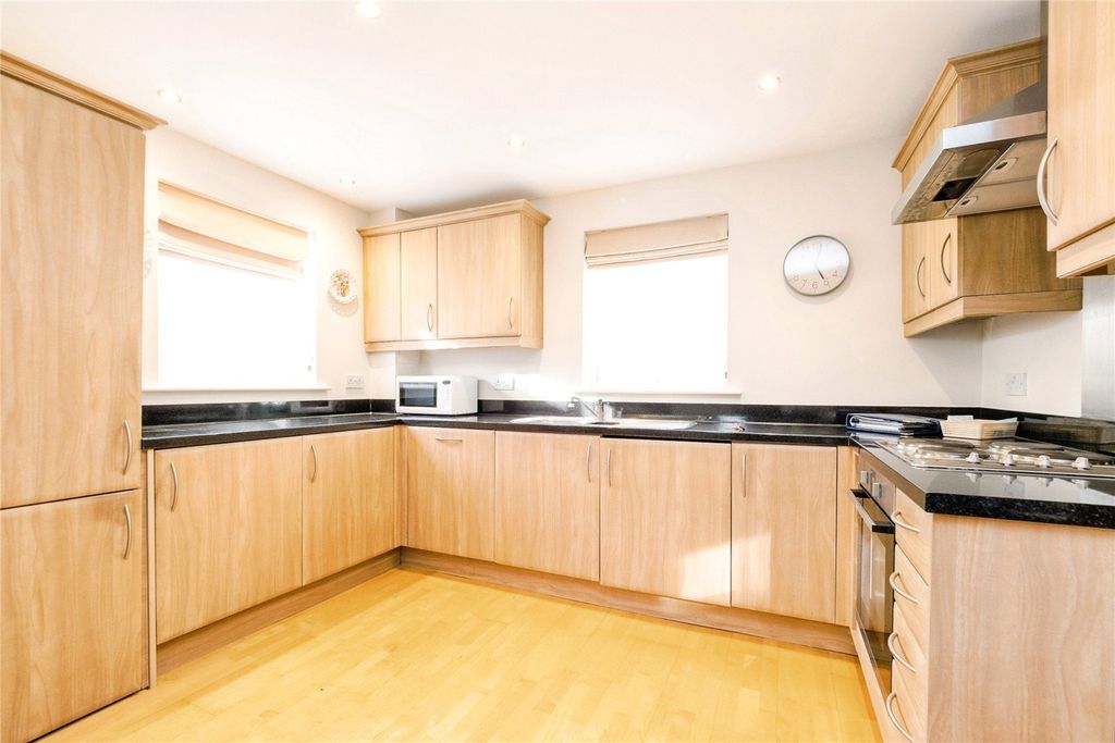 Property photo 2 of 24 Picture No. 40