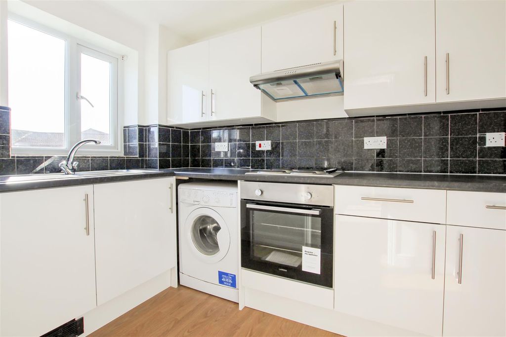 Property photo 3 of 10 Img_2337.Jpg