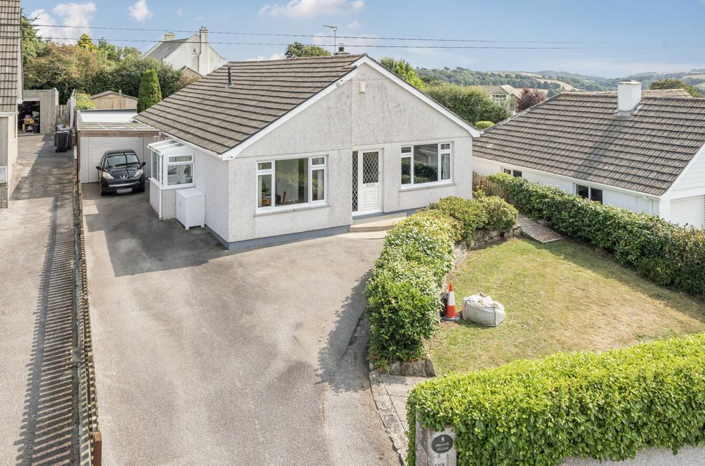 Property photo 1 of 25 1336996-2-689Dfb8...