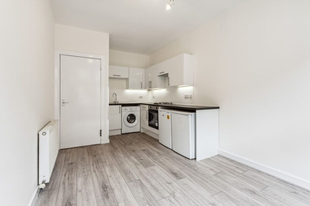 Property photo 3 of 13 3