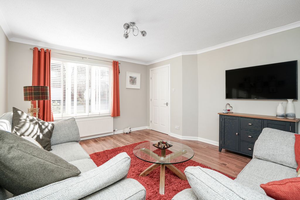 Property photo 2 of 17 Property Image 3