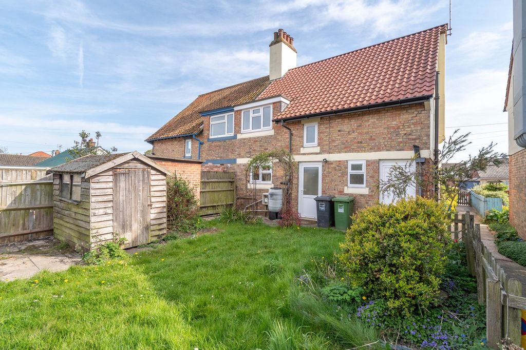 Property photo 2 of 15