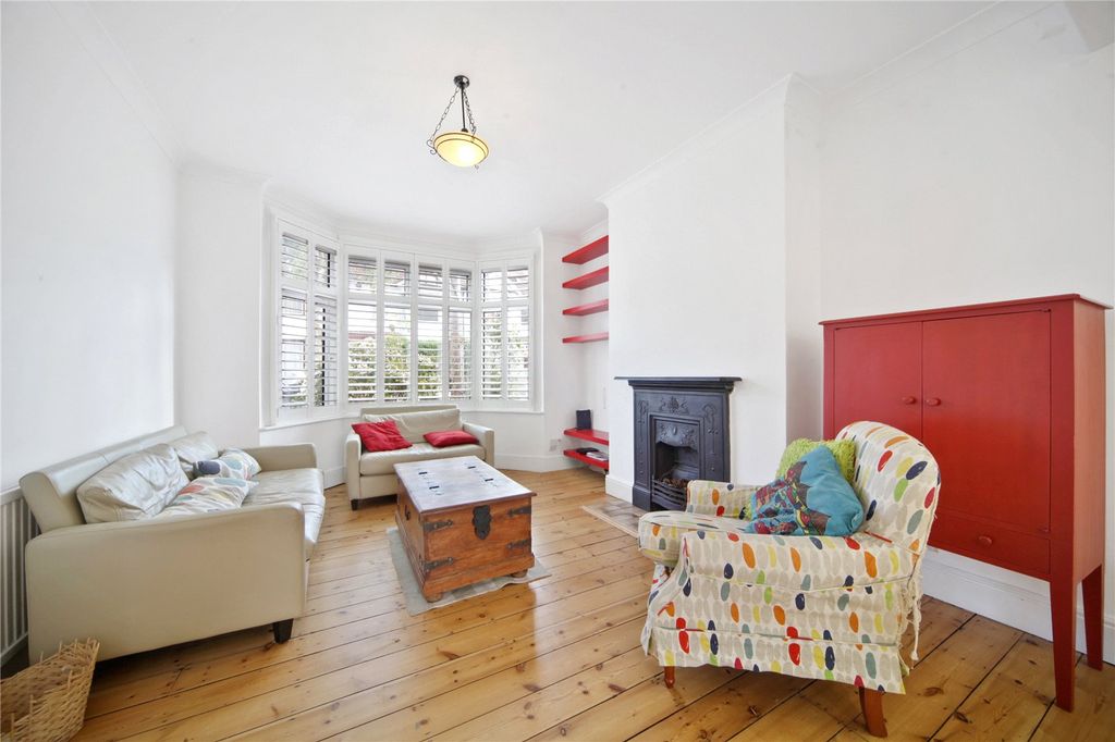 Property photo 2 of 12 Picture No. 14