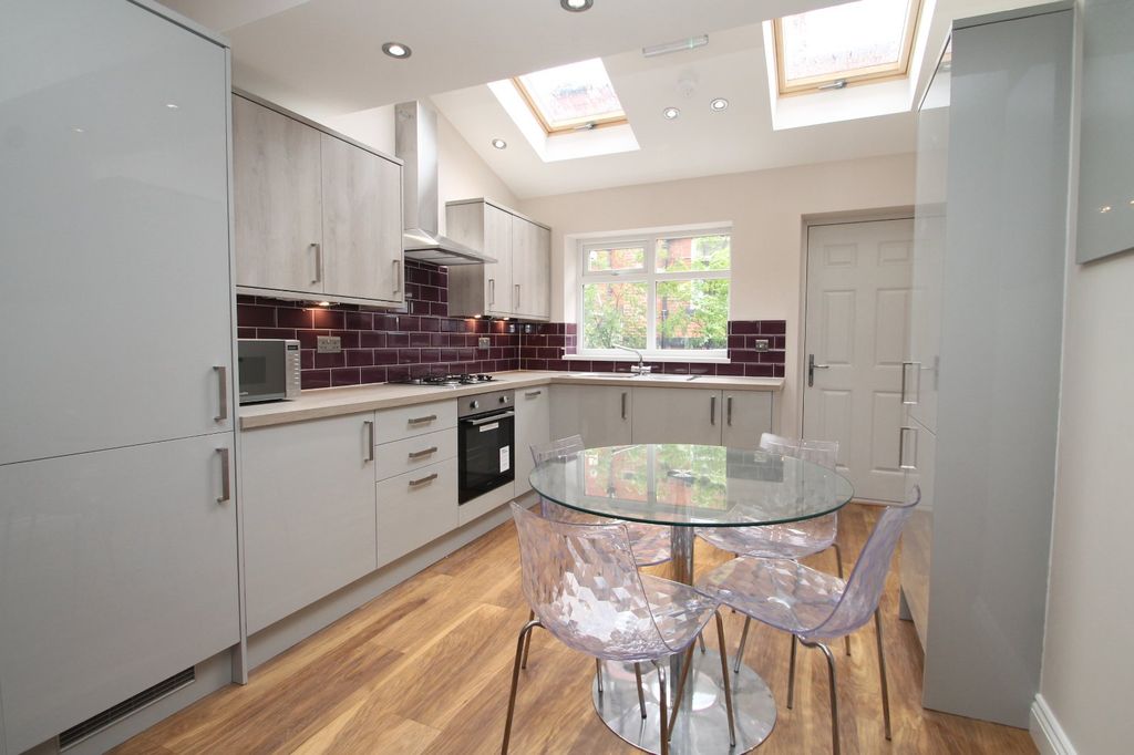 Property photo 1 of 13 Picture No. 15