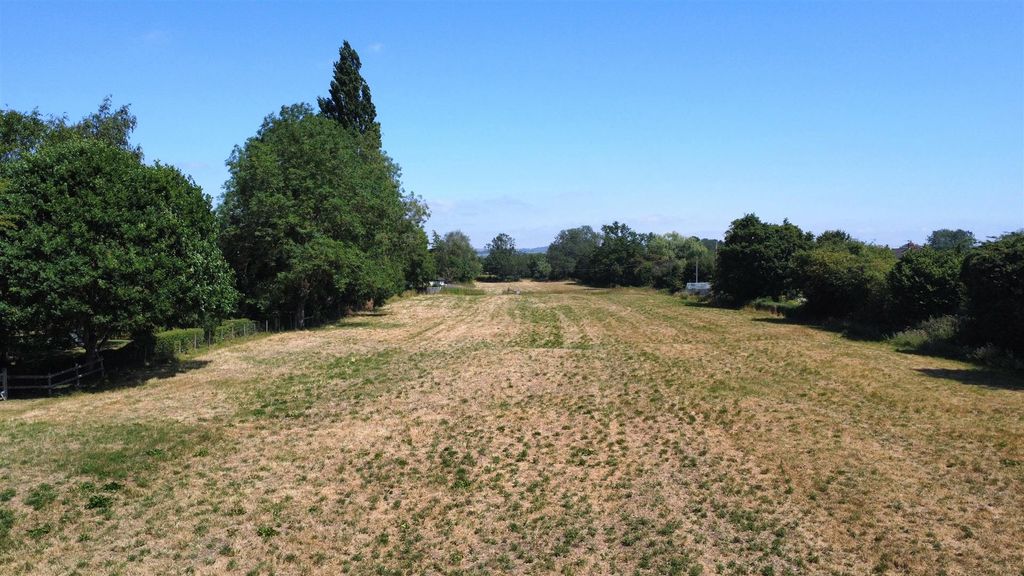 Property photo 2 of 29 Paddock