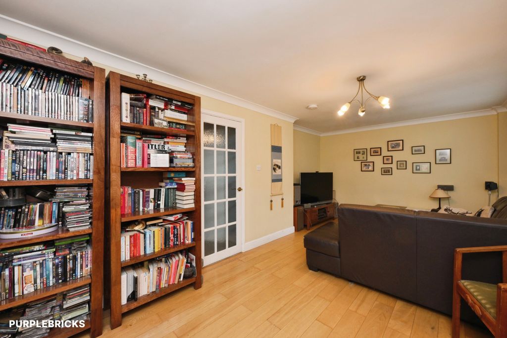 Property photo 3 of 29
