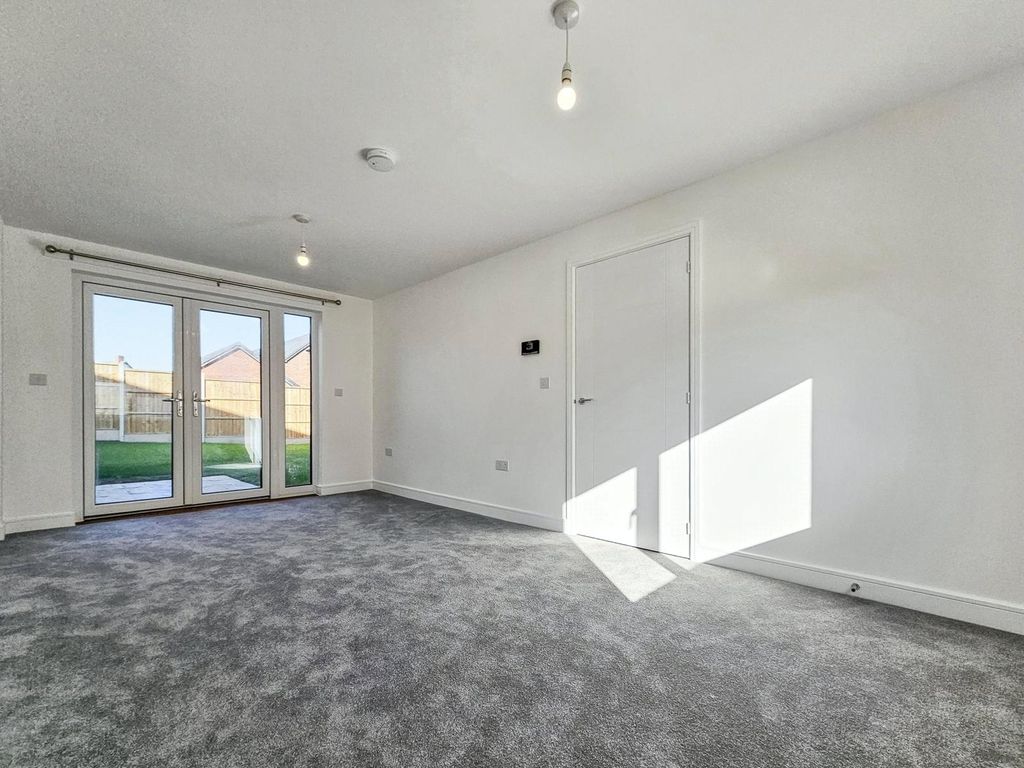 Property photo 3 of 12 Picture No. 12