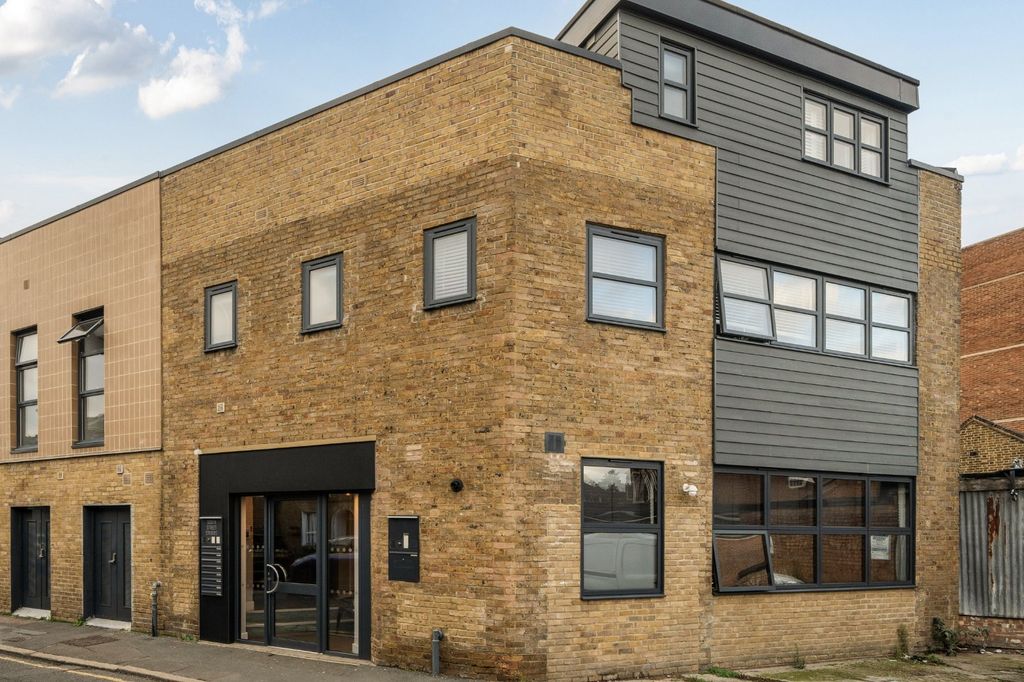 Property photo 1 of 11 Picture No. 22