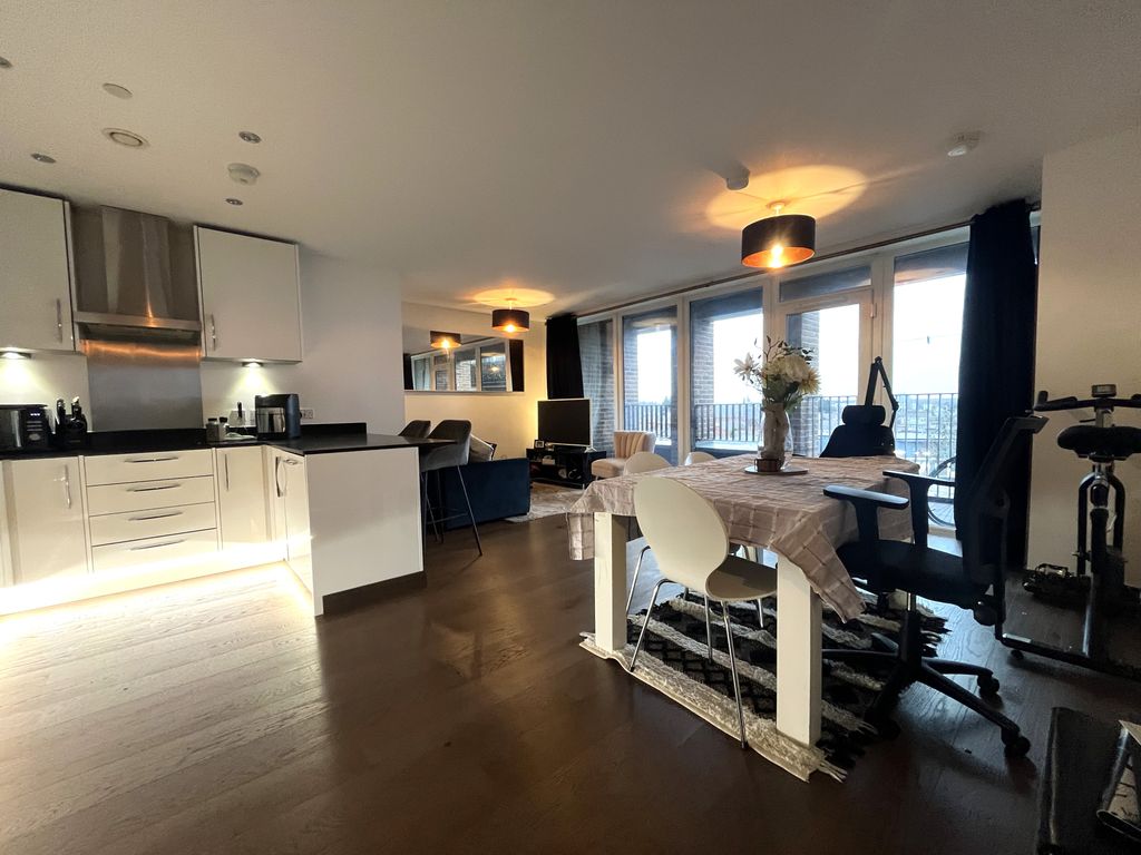 Property photo 3 of 12 Image