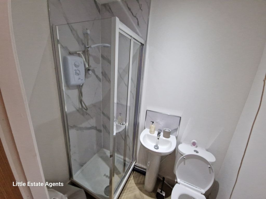 Property photo 3 of 11 Photo 3