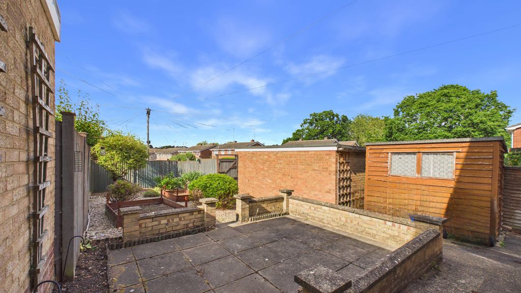 Property photo 3 of 11