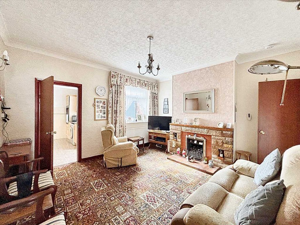 Property photo 3 of 23