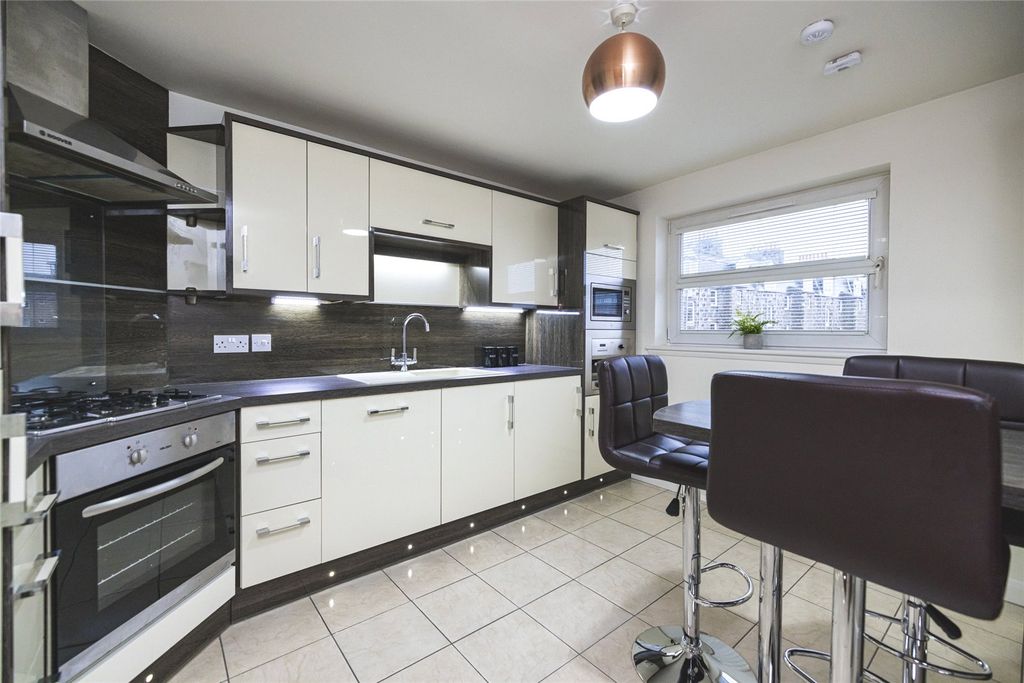 Property photo 2 of 14 Photo 2