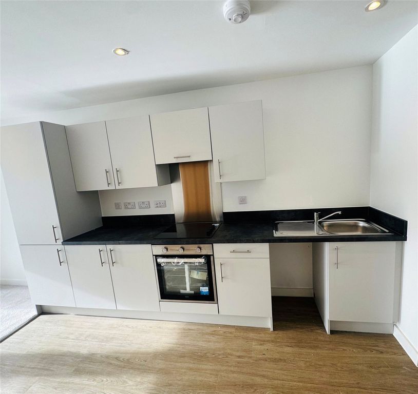 Property photo 2 of 7 Picture No. 15