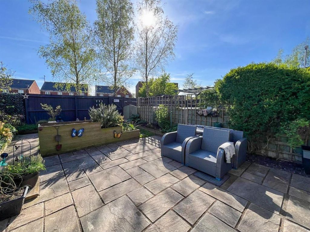 Property photo 2 of 30