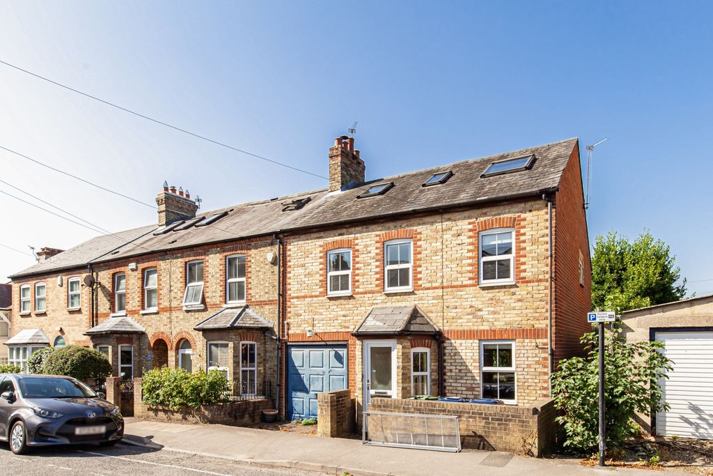 Property photo 1 of 10 Front Exterior