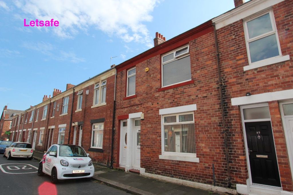 Property photo 1 of 8