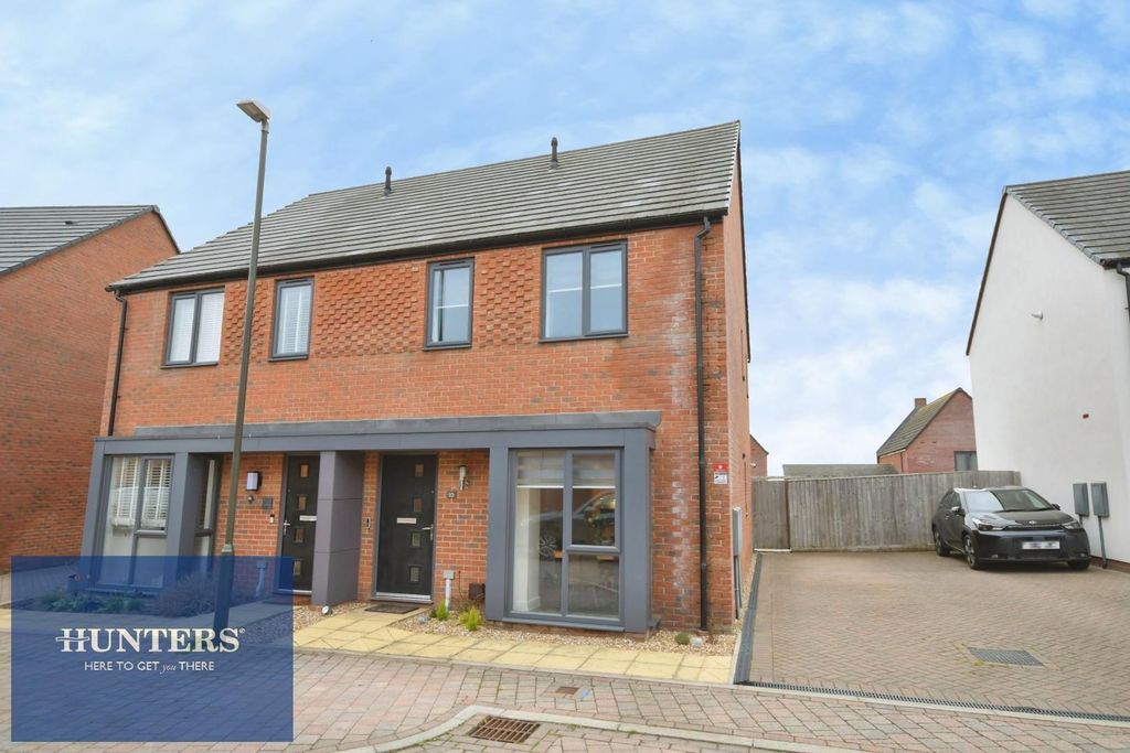 Property photo 1 of 23 Front 03.Jpg