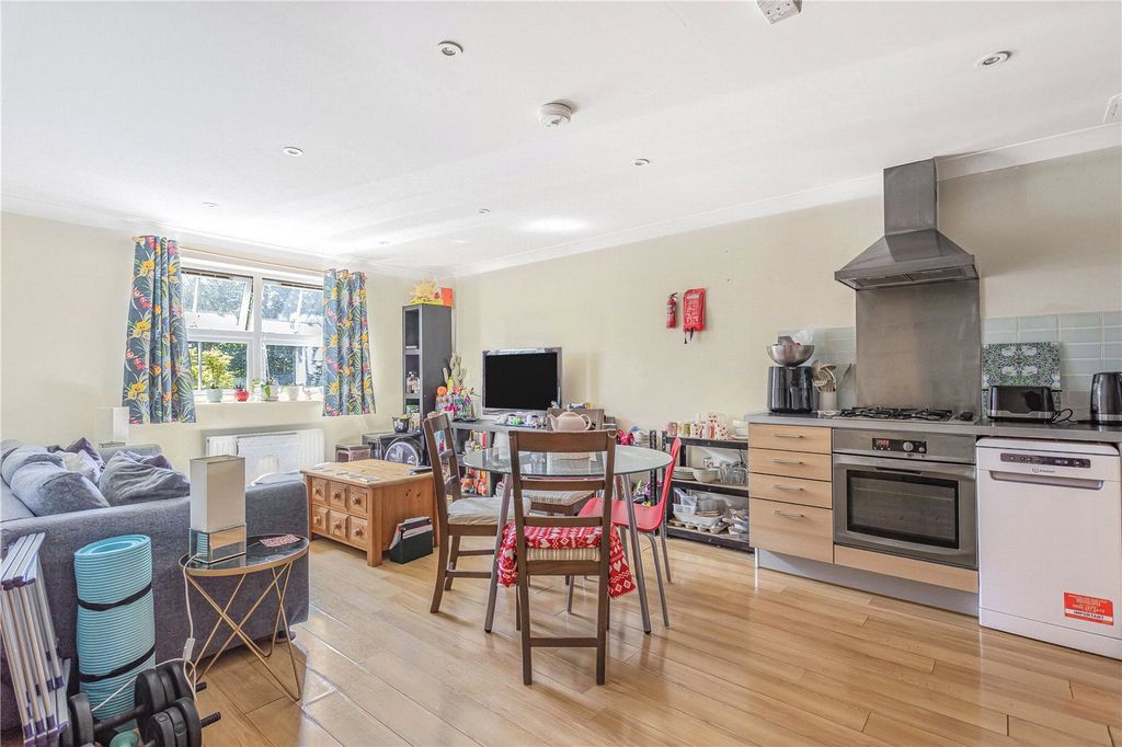 Property photo 2 of 13 Open Plan