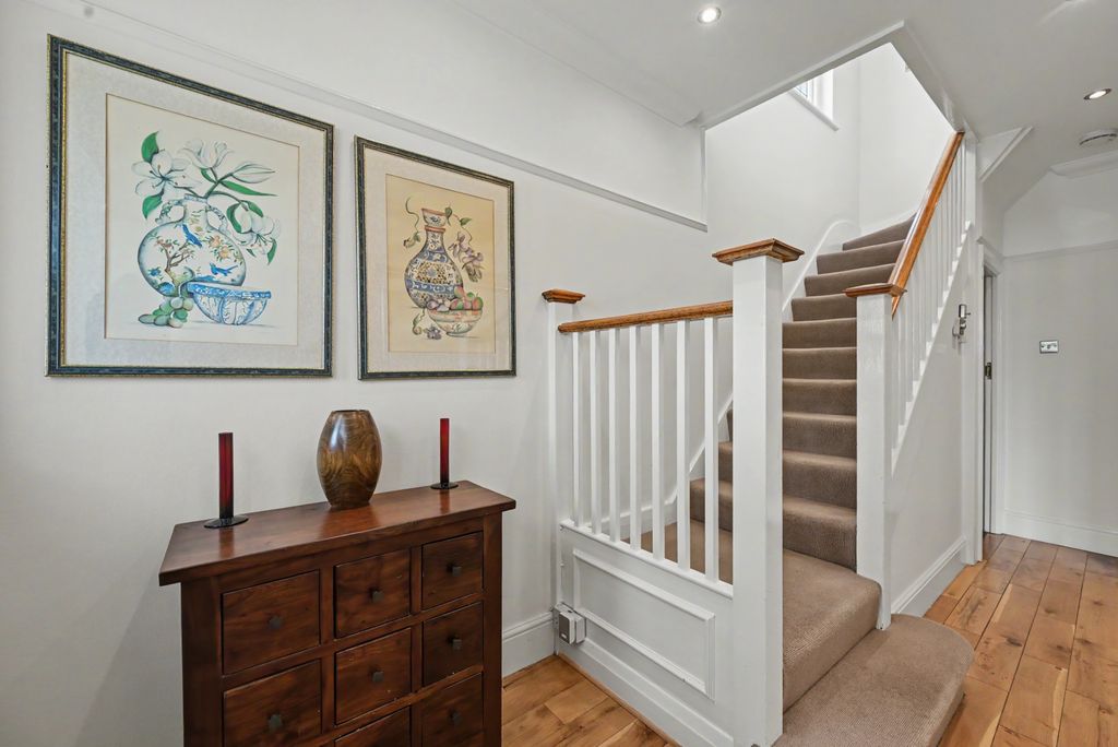 Property photo 3 of 15 Hallway