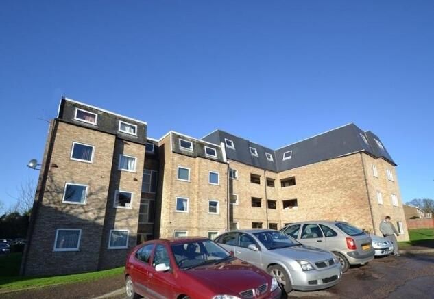 Property photo 1 of 16 Stunning Top-Floor 2-Bedroom Apartment In The Sought-After Vicarage Development, Ware