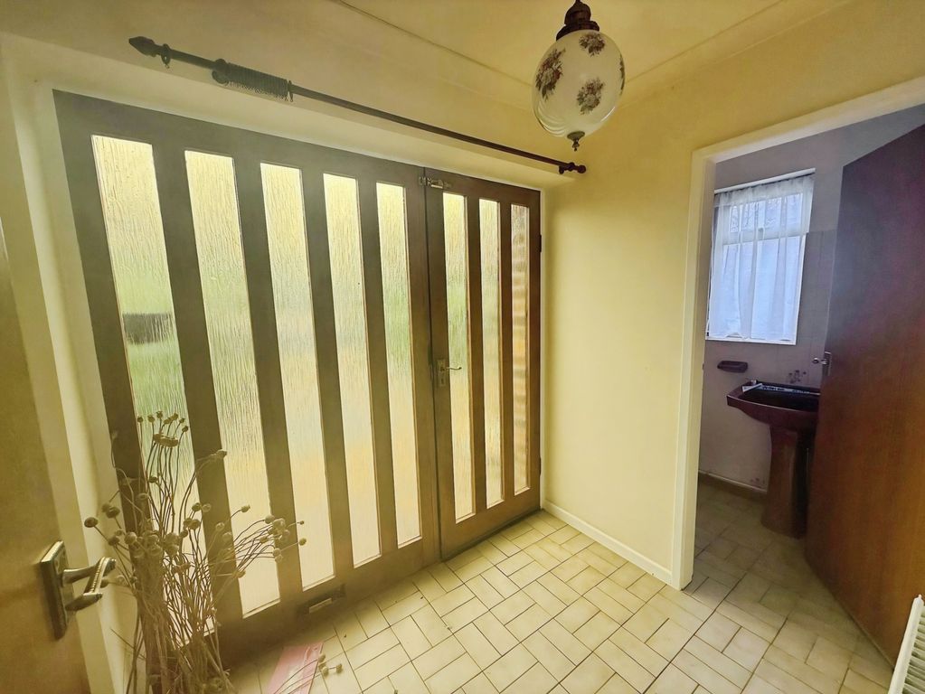 Property photo 3 of 12 Photo 10