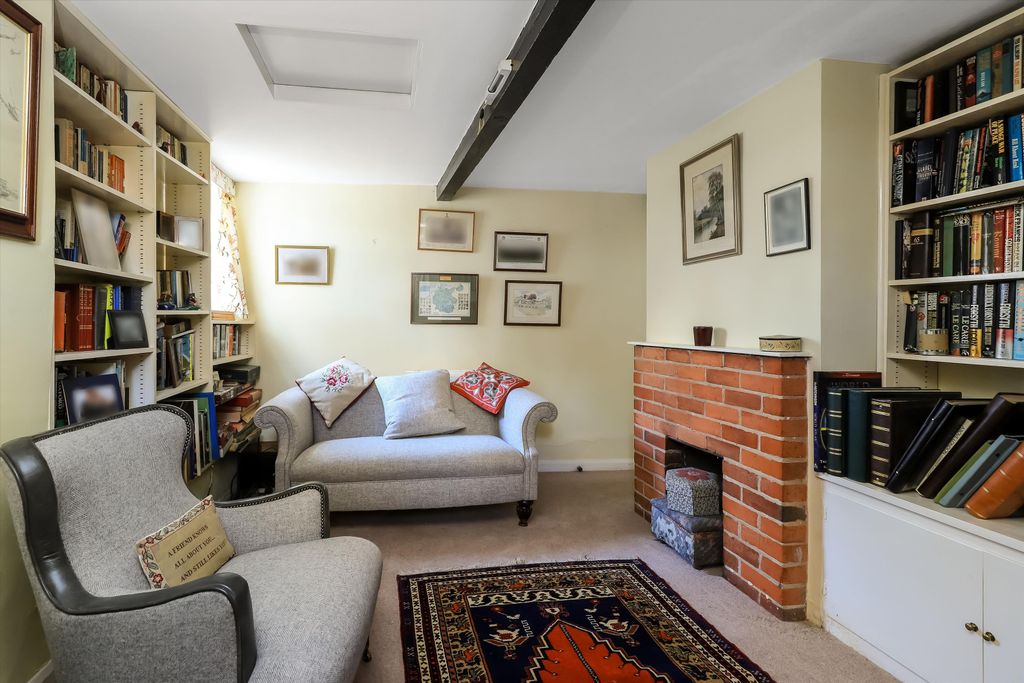 Property photo 3 of 12 Image