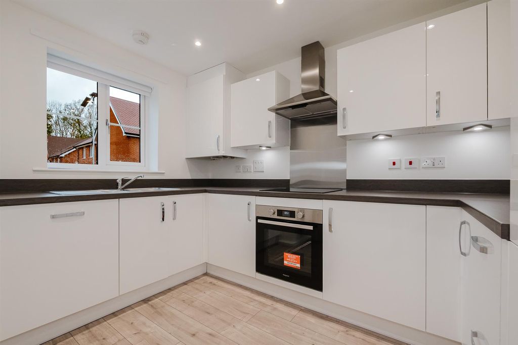 Property photo 3 of 12 5.Jpg