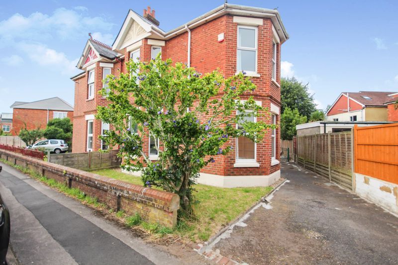 Property photo 2 of 19 Photo 1