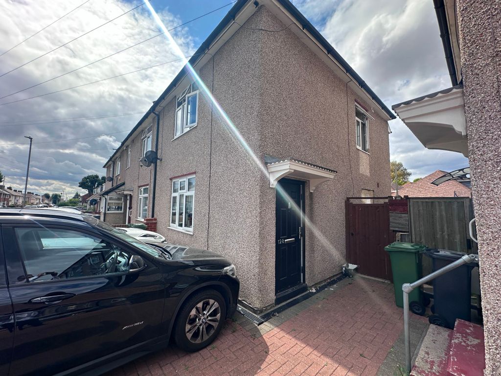 Property photo 3 of 25