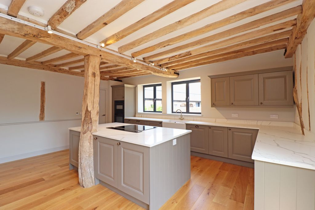 Property photo 3 of 29 Img_1473