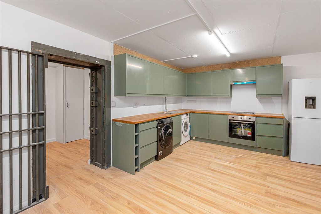 Property photo 1 of 7 Picture No. 01