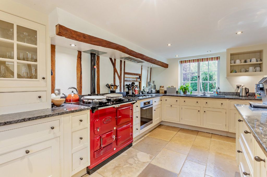 Property photo 2 of 18 Picture No. 15