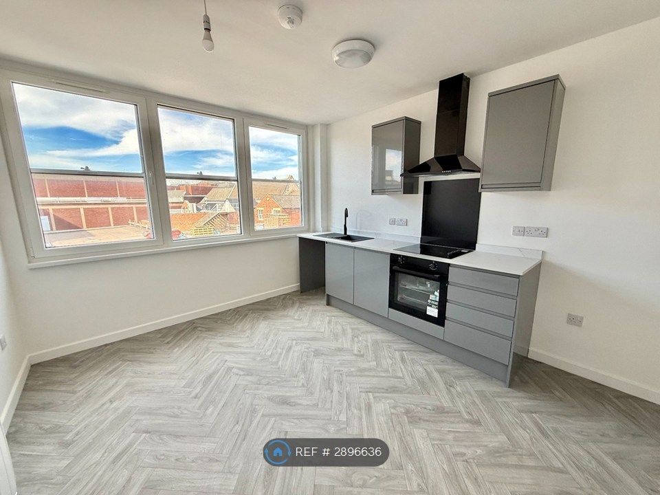 Property photo 1 of 11 Flat 9