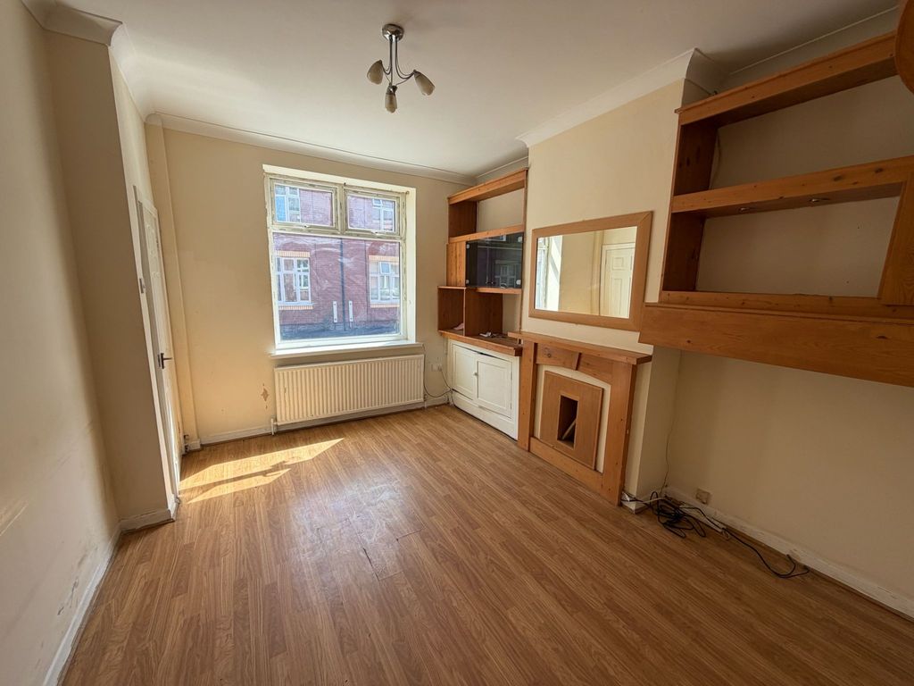 Property photo 2 of 3