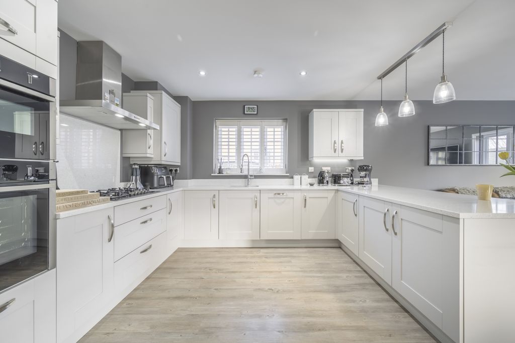 Property photo 2 of 20 Dsc_8861Hdr-Edit