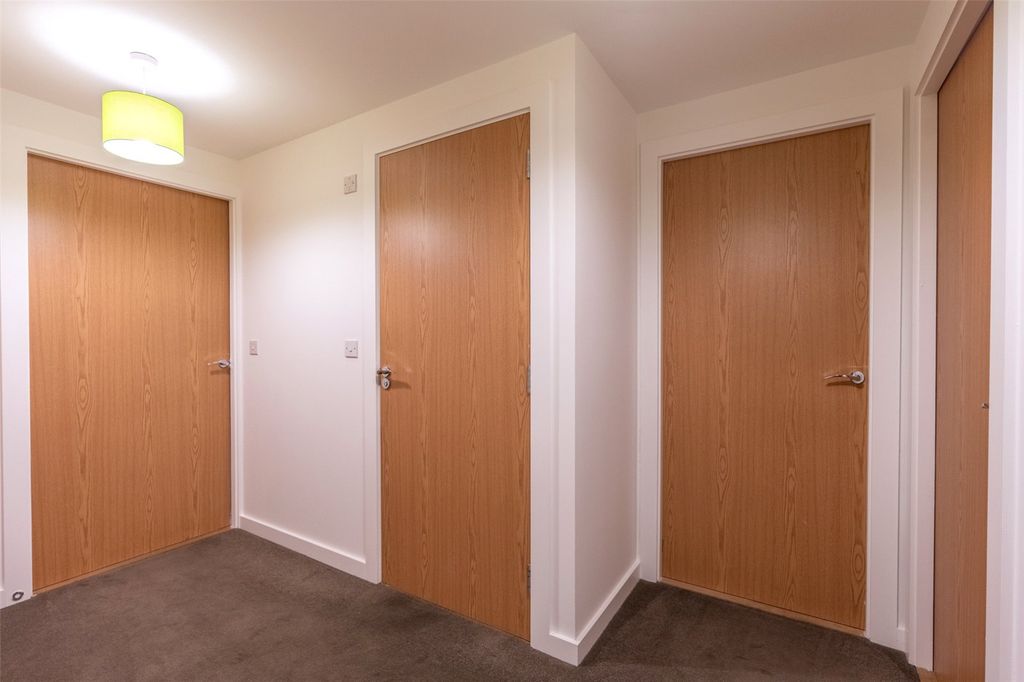 Property photo 3 of 22 Picture No. 71