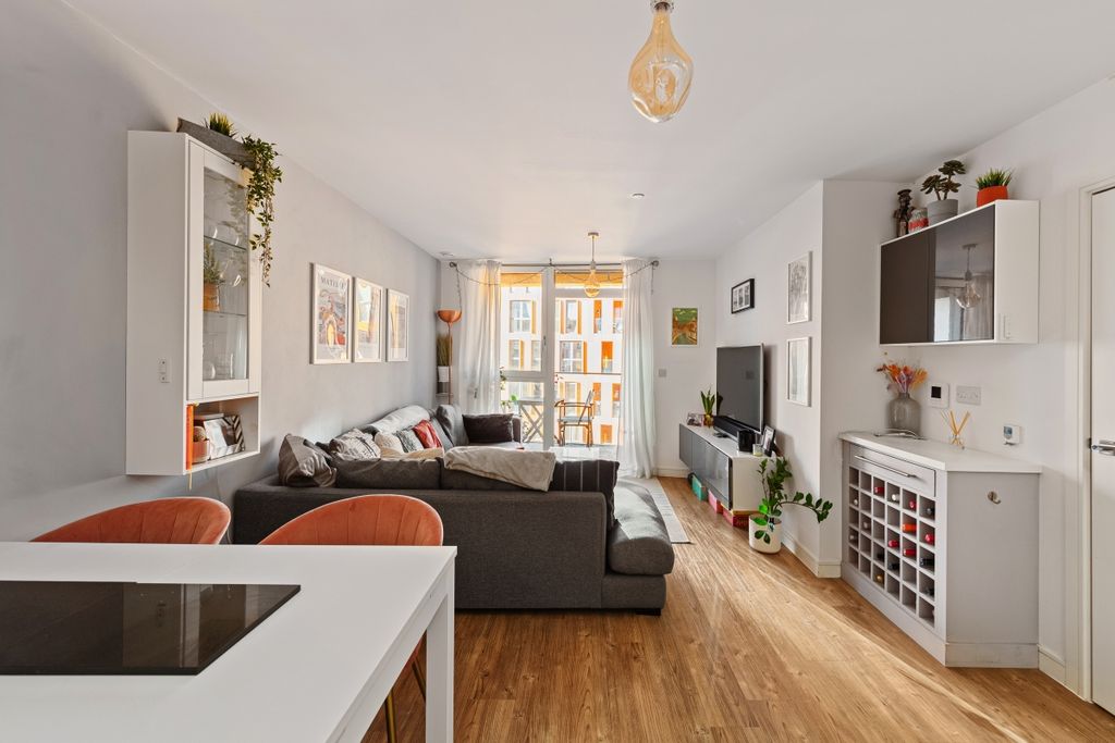 Property photo 1 of 14 094A2037