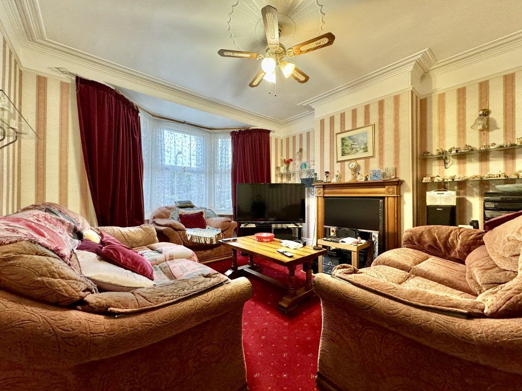 Property photo 3 of 12