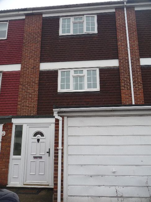 Property photo 1 of 9 Photo 0