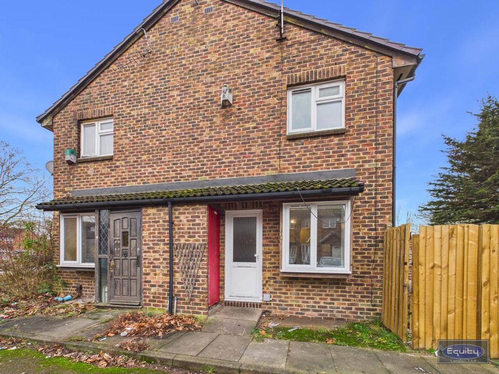 Property photo 1 of 13 External